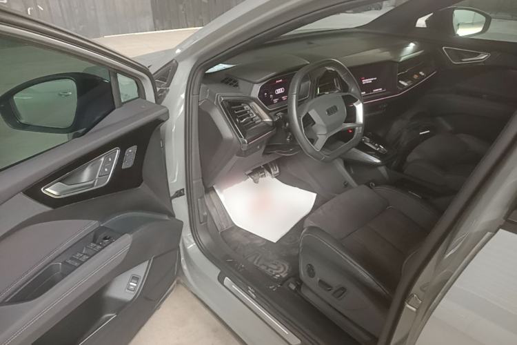 Used Audi Q4 e-tron 2023 40 e-tron Boundary Edition Driver Seat