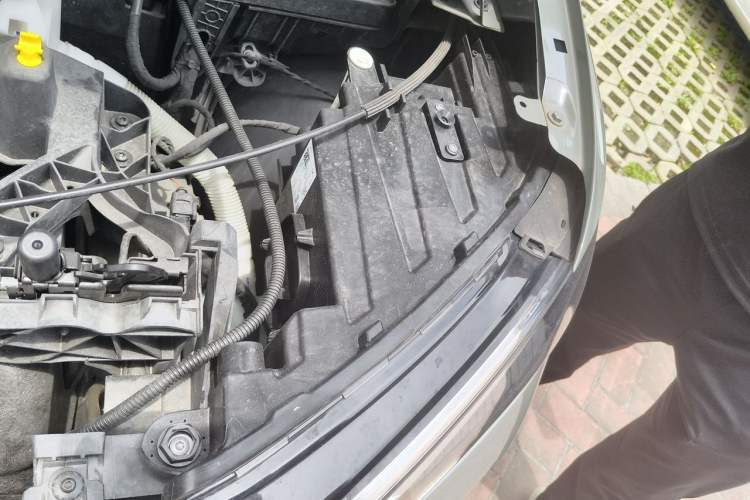 Used Audi Q4 e-tron 2023 50 e-tron quattro Visionary Edition Engine Bay Left