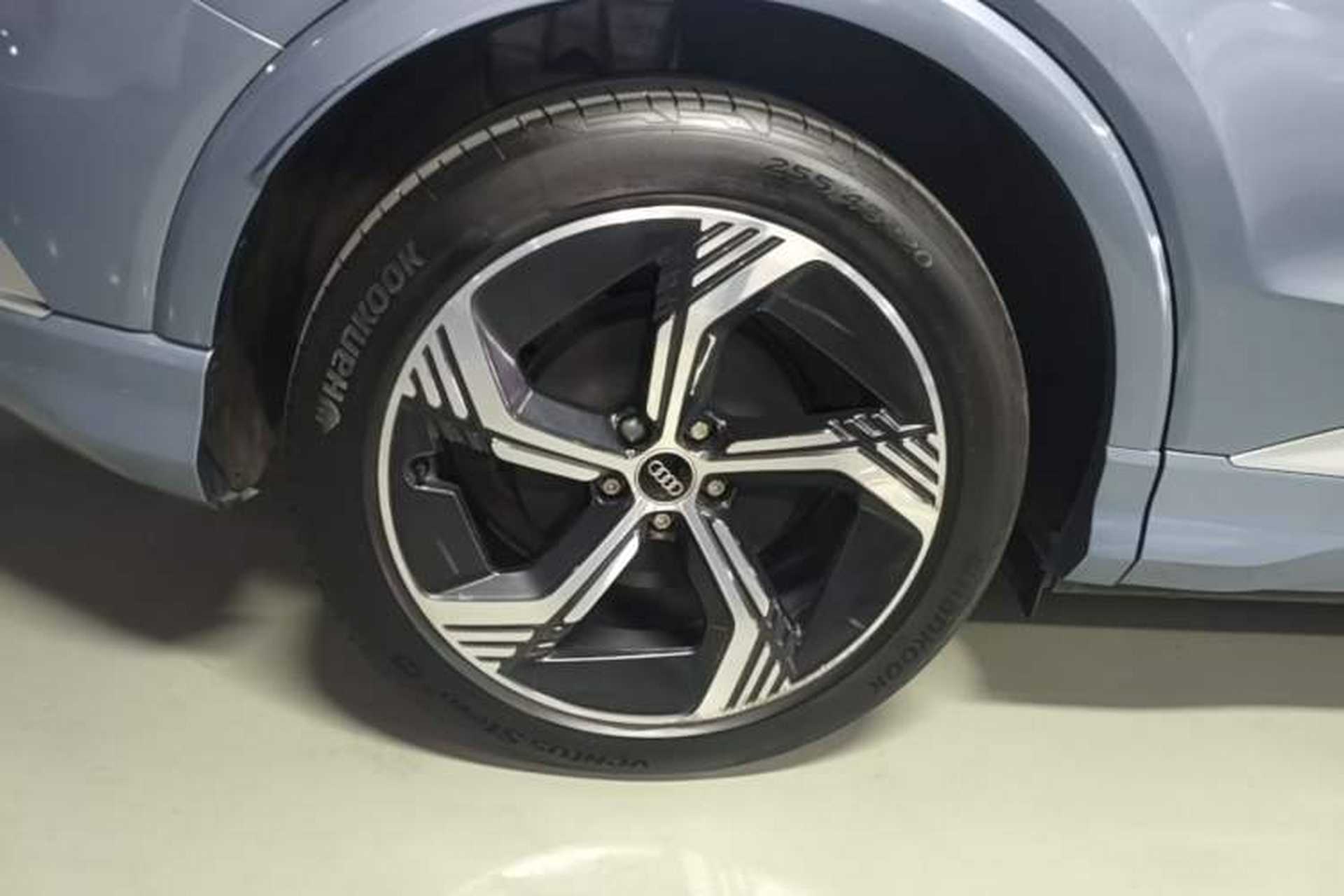 Used Audi Q4 e-tron 2023 50 e-tron quattro Visionary Edition Exterior 5