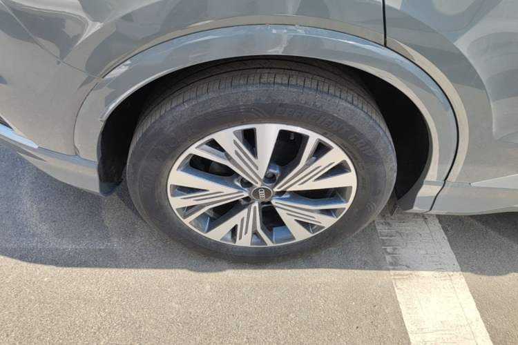 Used Audi Q4 e-tron 2023 40 e-tron Adventure Edition Exterior 5