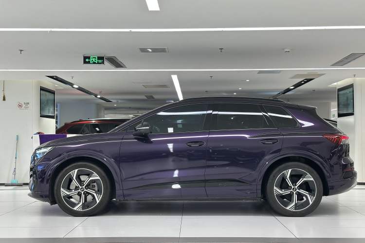 Used Audi Q4 e-tron 2023 50 e-tron quattro Visionary Edition Exterior 5