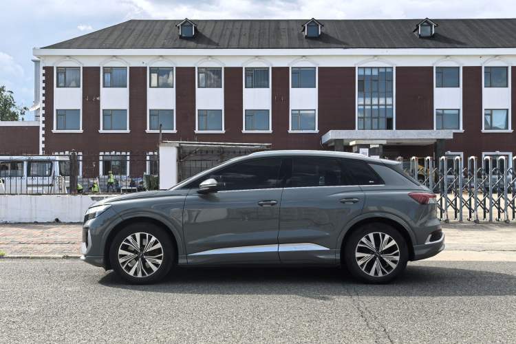 Used Audi Q4 e-tron 2023 40 e-tron Adventure Edition Exterior 7
