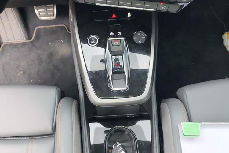 Used Audi Q4 e-tron 2023 40 e-tron Adventure Edition Gear Lever