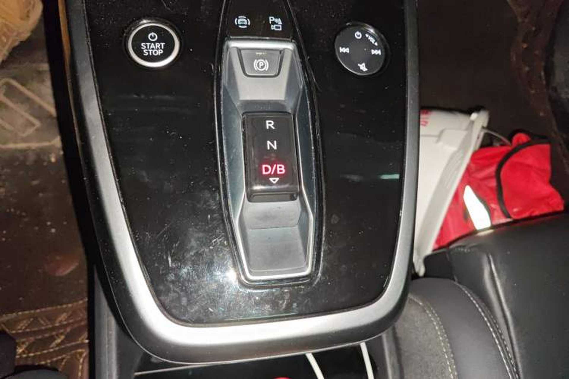 Used Audi Q4 e-tron 2023 40 e-tron Adventure Edition Gear Lever