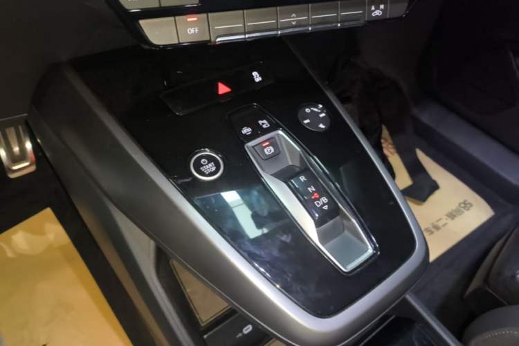 Used Audi Q4 e-tron 2023 40 e-tron Adventure Edition Gear Lever