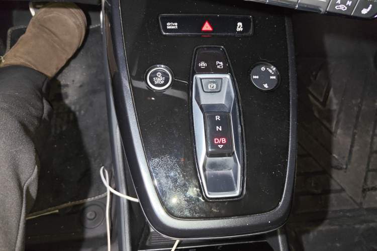 Used Audi Q4 e-tron 2023 40 e-tron Boundary Edition Gear Lever
