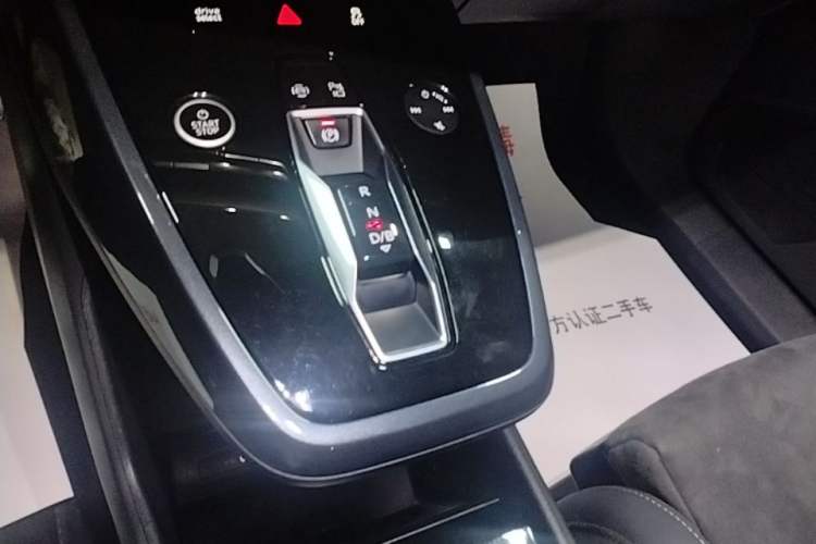 Used Audi Q4 e-tron 2023 40 e-tron Boundary Edition Gear Lever