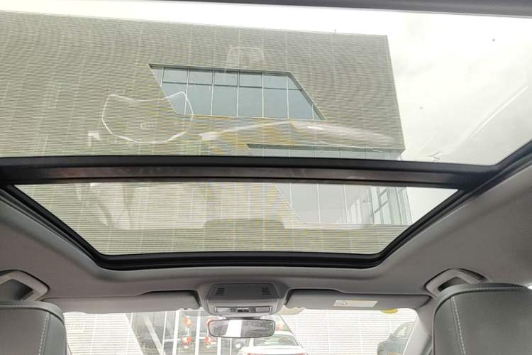 Used Audi Q4 e-tron 2023 40 e-tron Adventure Edition Headliner
