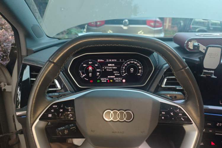 Used Audi Q4 e-tron 2023 40 e-tron Boundary Edition Instrument Cluster