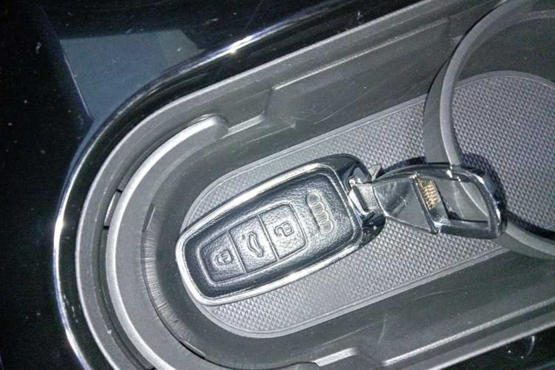 Used Audi Q4 e-tron 2023 40 e-tron Boundary Edition Interior 1