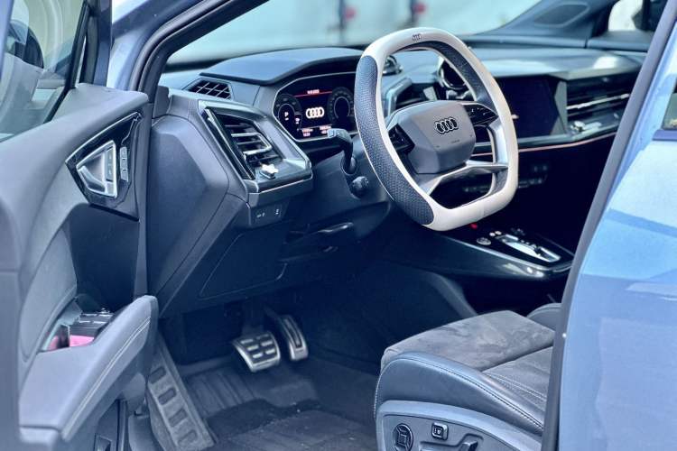 Used Audi Q4 e-tron 2023 40 e-tron Boundary Edition Interior 1