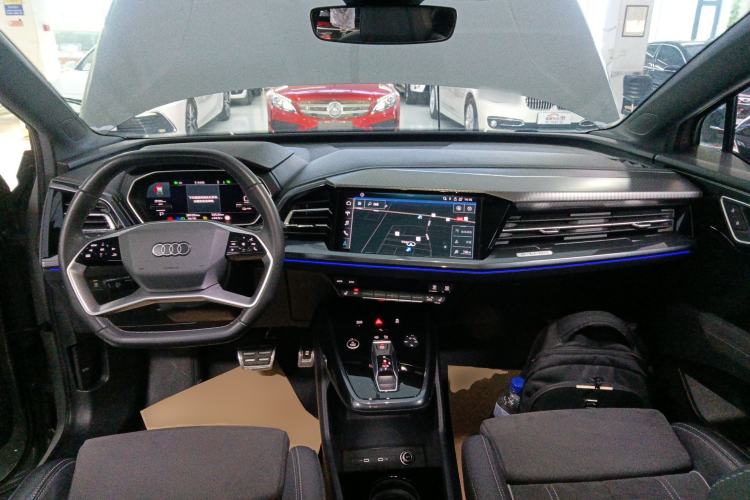 Used Audi Q4 e-tron 2023 40 e-tron Boundary Edition Interior 2