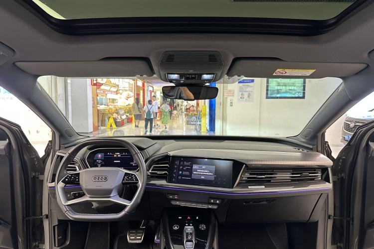 Used Audi Q4 e-tron 2023 50 e-tron quattro Visionary Edition Interior 3