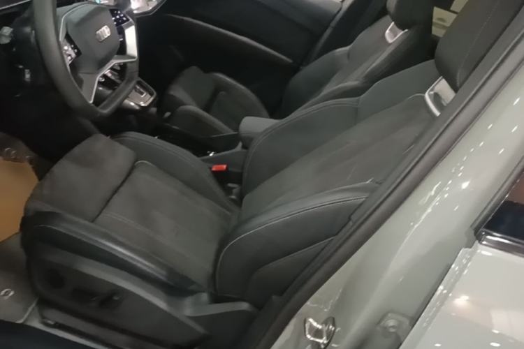 Used Audi Q4 e-tron 2023 40 e-tron Creation Edition Midnight Left Front Seat