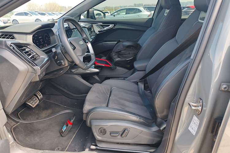 Used Audi Q4 e-tron 2023 40 e-tron Boundary Edition Left Front Seat