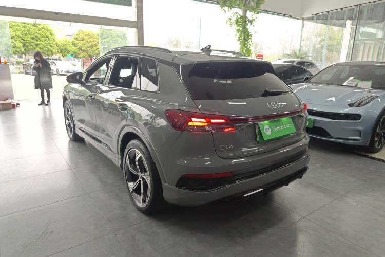 Used Audi Q4 e-tron 2023 40 e-tron Creation Edition Midnight Rear Left 45 Deg