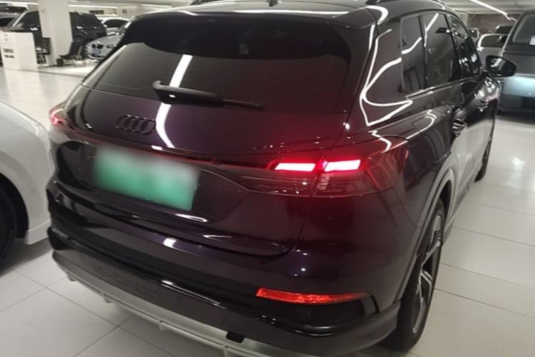 Used Audi Q4 e-tron 2023 50 e-tron quattro Visionary Edition Rear Right 45 Deg