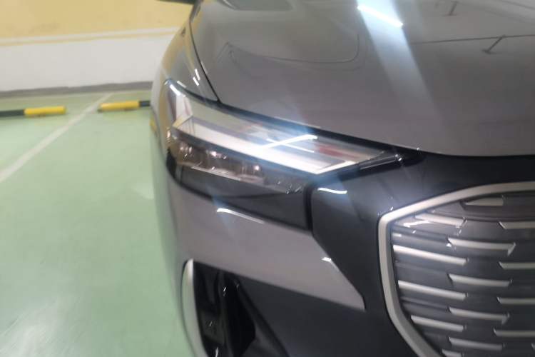 Used Audi Q4 e-tron 2023 40 e-tron Boundary Edition Right Front Headlight