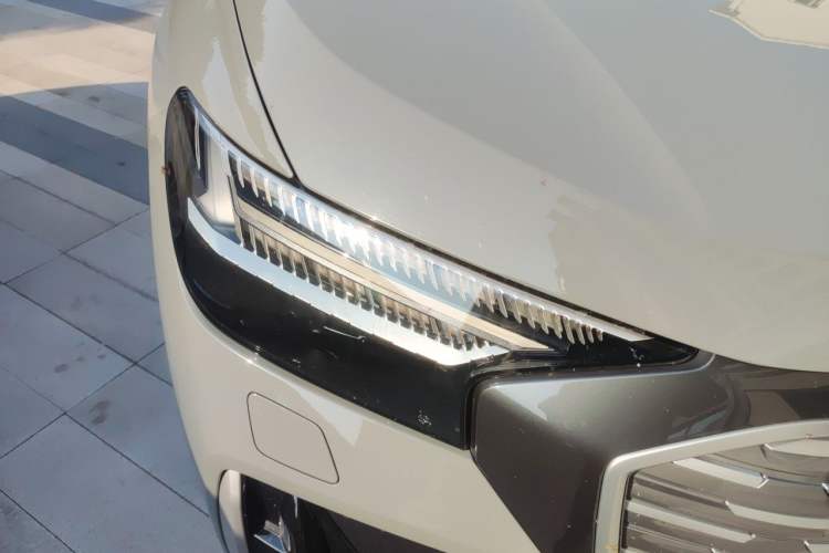 Used Audi Q4 e-tron 2023 50 e-tron quattro Creation Edition Right Front Headlight