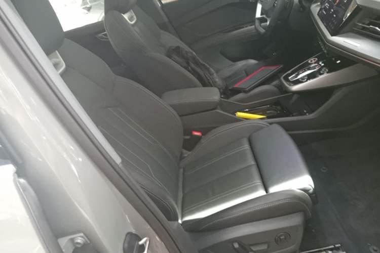 Used Audi Q4 e-tron 2023 40 e-tron Adventure Edition Right Front Seat