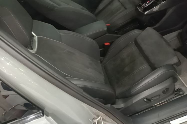 Used Audi Q4 e-tron 2023 40 e-tron Creation Edition Midnight Right Front Seat