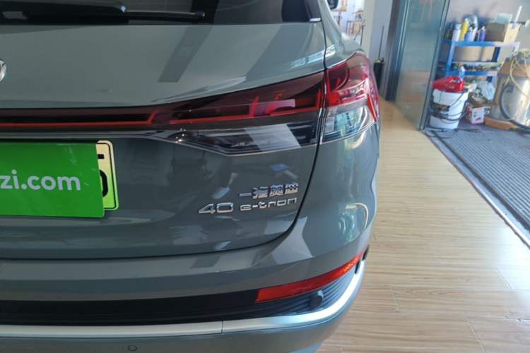 Used Audi Q4 e-tron 2023 40 e-tron Boundary Edition Right Rear Taillight
