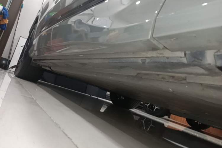 Used Audi Q4 e-tron 2023 40 e-tron Creation Edition Midnight Right Side Sill