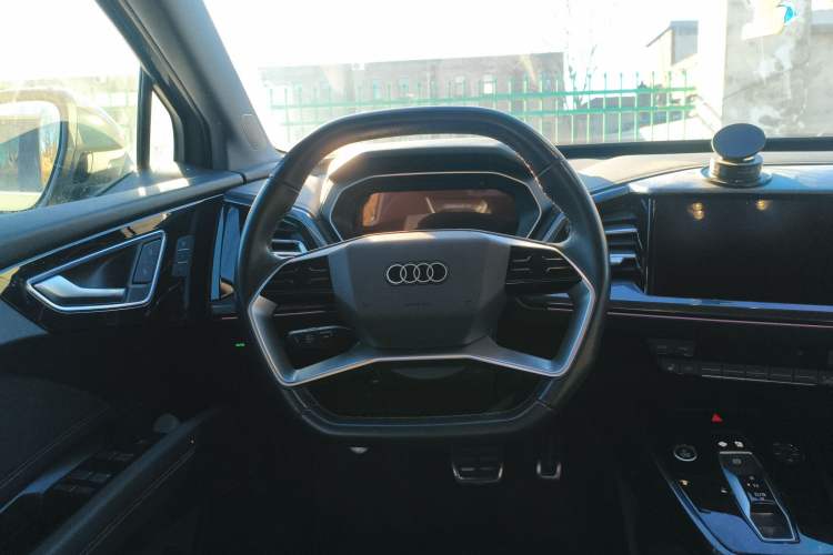 Used Audi Q4 e-tron 2023 40 e-tron Boundary Edition Steering Wheel
