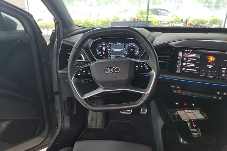 Used Audi Q4 e-tron 2023 40 e-tron Boundary Edition Steering Wheel