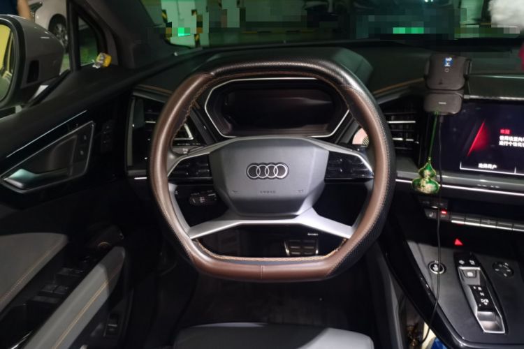 Used Audi Q4 e-tron 2023 40 e-tron Boundary Edition Steering Wheel