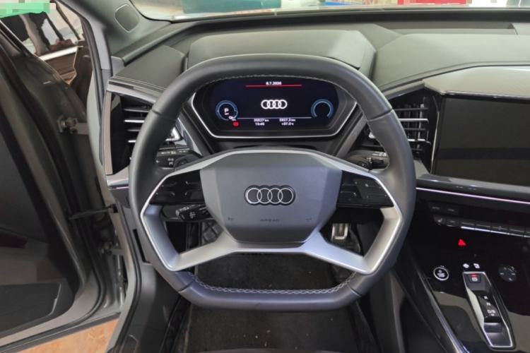 Used Audi Q4 e-tron 2023 40 e-tron Boundary Edition Steering Wheel