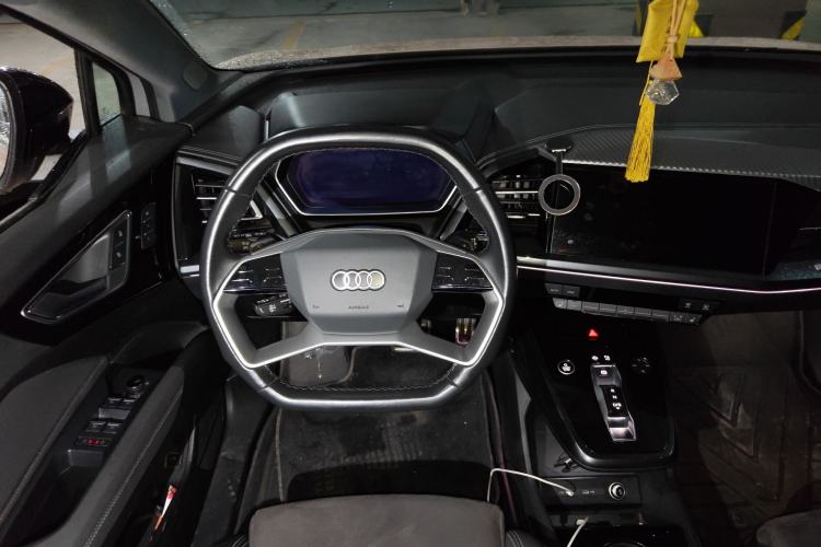Used Audi Q4 e-tron 2023 40 e-tron Boundary Edition Steering Wheel