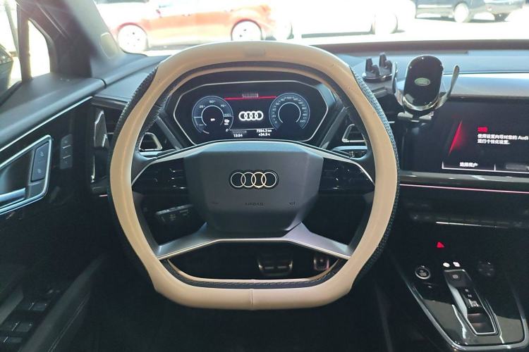Used Audi Q4 e-tron 2023 40 e-tron Boundary Edition Steering Wheel