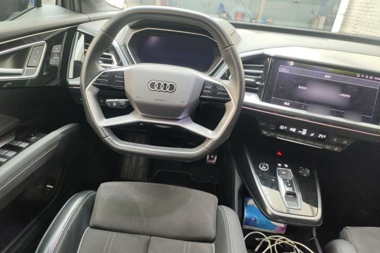 Used Audi Q4 e-tron 2023 40 e-tron Creation Edition Midnight Steering Wheel