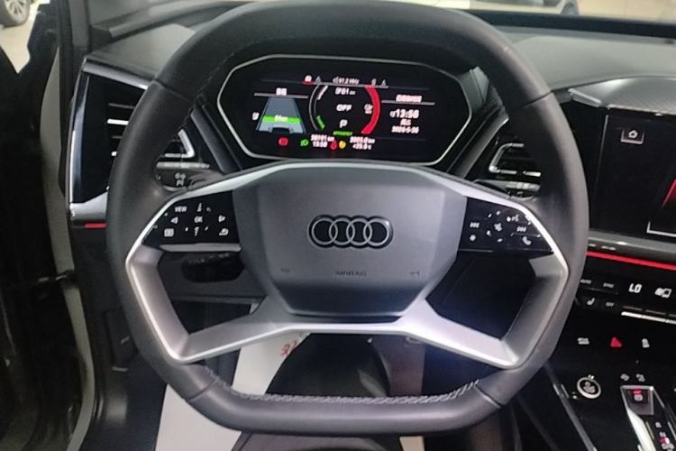 Used Audi Q4 e-tron 2023 40 e-tron Boundary Edition Steering Wheel