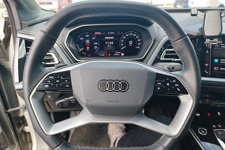 Used Audi Q4 e-tron 2023 40 e-tron Boundary Edition Steering Wheel