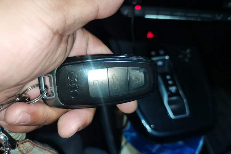 Used Audi Q4 e-tron 2023 40 e-tron Boundary Edition Vehicle Key