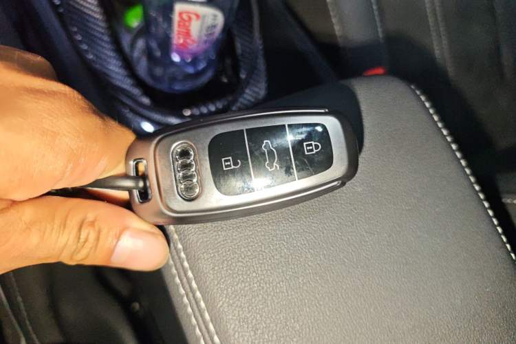 Used Audi Q4 e-tron 2023 40 e-tron Creation Edition Midnight Vehicle Key