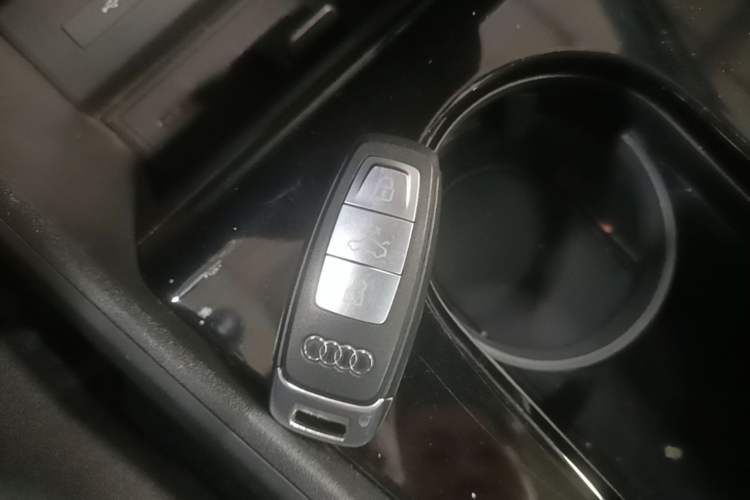 Used Audi Q4 e-tron 2023 40 e-tron Boundary Edition Vehicle Key