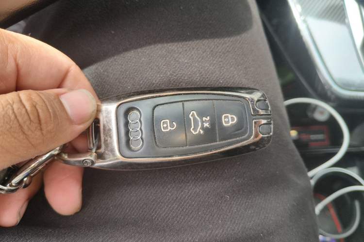 Used Audi Q4 e-tron 2023 50 e-tron quattro Visionary Edition Vehicle Key