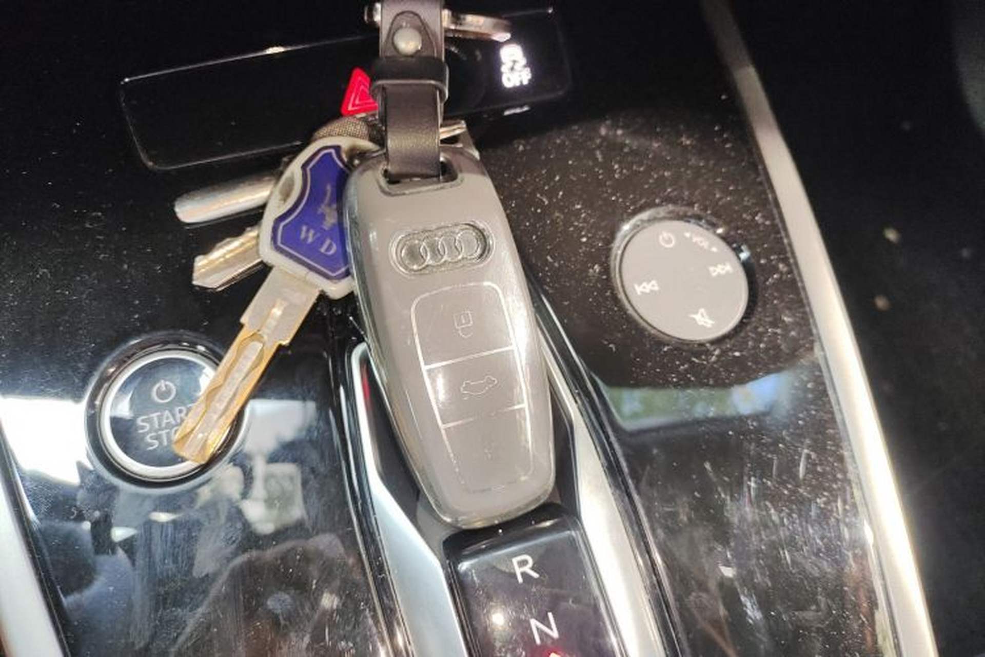 Used Audi Q4 e-tron 2023 40 e-tron Adventure Edition Vehicle Key