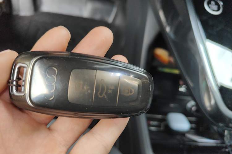 Used Audi Q4 e-tron 2023 40 e-tron Boundary Edition Vehicle Key