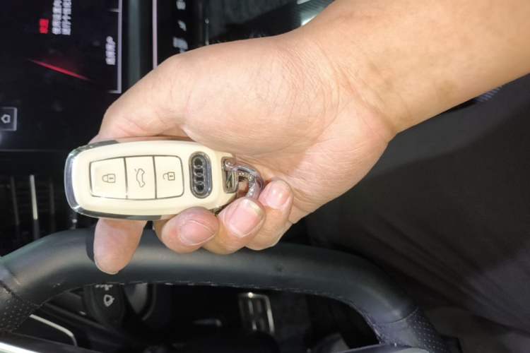 Used Audi Q4 e-tron 2023 40 e-tron Creation Edition Midnight Vehicle Key
