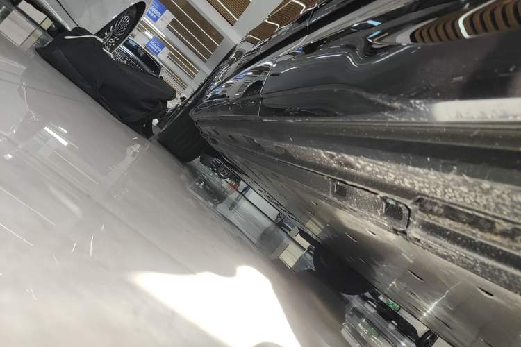 Used Audi Q4 e-tron 2023 40 e-tron Adventure Edition Left Side Sill