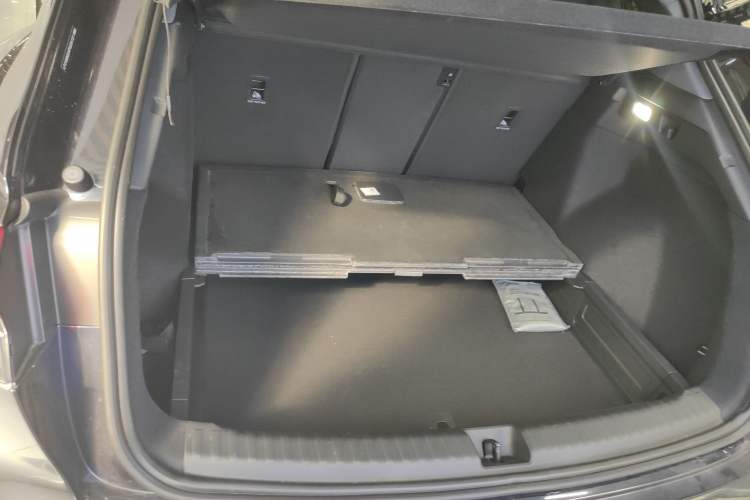 Used Audi Q4 e-tron 2023 40 e-tron Adventure Edition Trunk