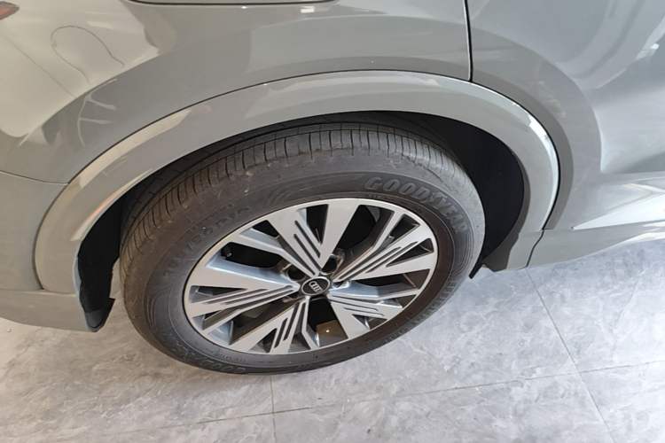 Used Audi Q4 e-tron 2023 40 e-tron Adventure Edition Exterior 5