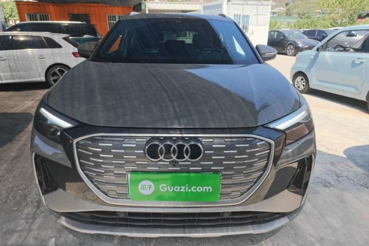 Used Audi Q4 e-tron 2023 50 e-tron quattro Visionary Edition Front