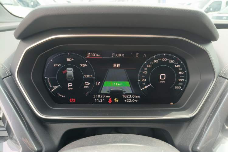 Used Audi Q4 e-tron 2023 40 e-tron Creation Edition Midnight Instrument Cluster