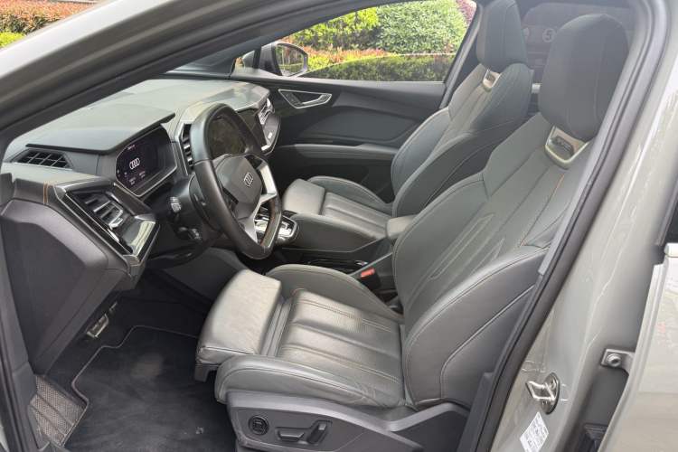 Used Audi Q4 e-tron 2023 40 e-tron Boundary Edition Interior 1