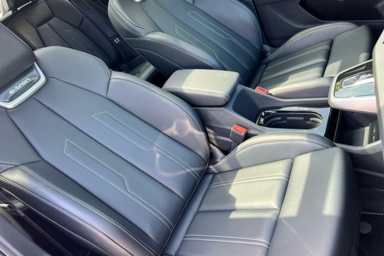 Used Audi Q4 e-tron 2023 40 e-tron Adventure Edition Interior 10